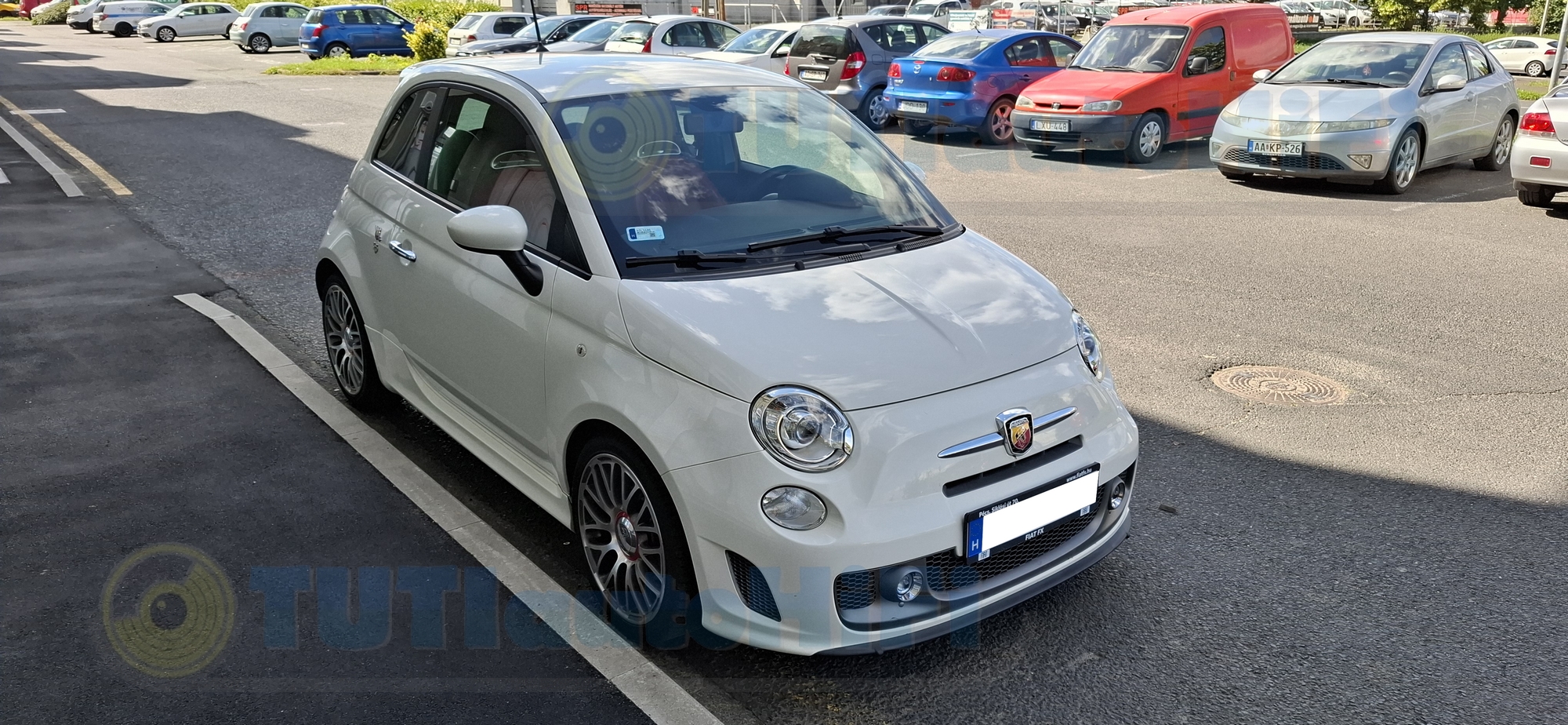 Fiat 500 Abarth Pioneer SPH-DA77DAB multimédia beszerelve