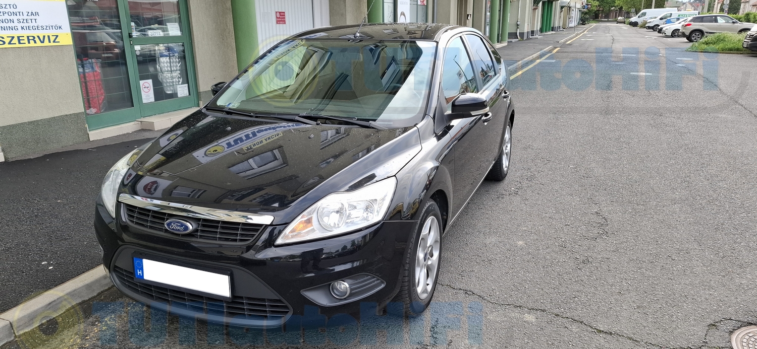 Ford Focus 2010 Pioneer Multimédia tolatókamerával beszerelve